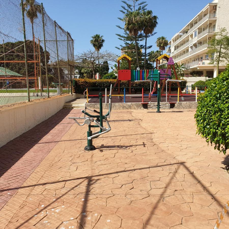 Carihuela Park Palace Studio Торремолінос Екстер'єр фото