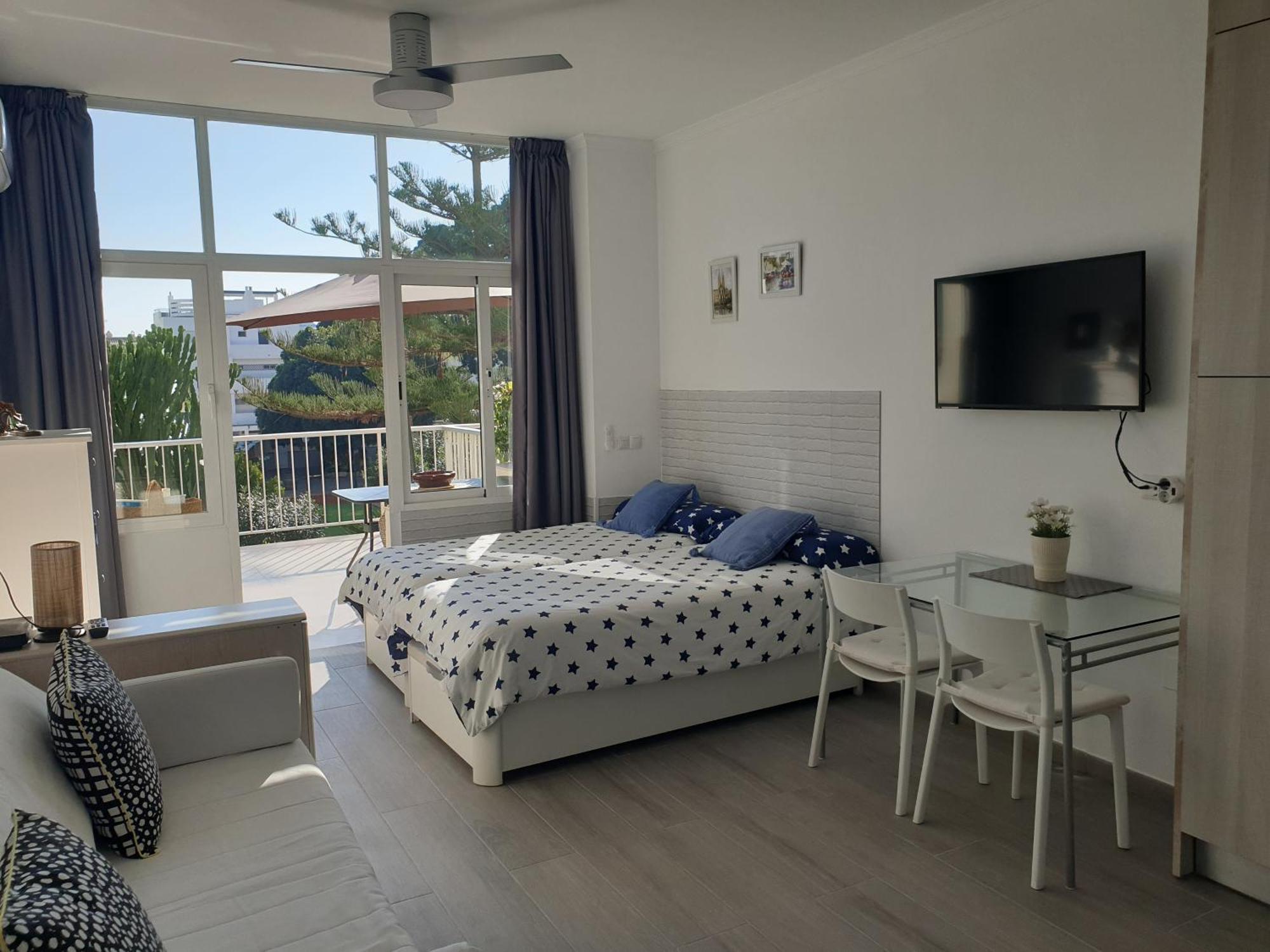 Carihuela Park Palace Studio Торремолінос Екстер'єр фото